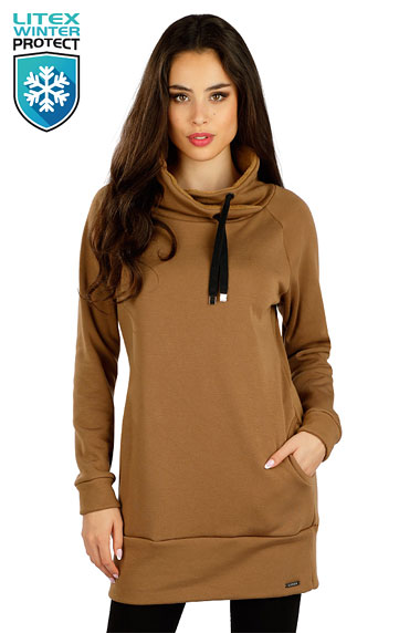 Women´s clothes > Women´s dress with long sleeves. 7D063