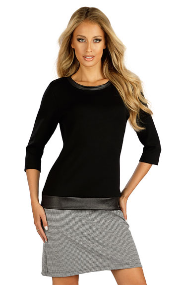 Women´s clothes > Women´s dress with 3/4 length sleeves. 7D101