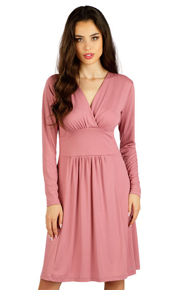 Women´s clothes > Women´s dress with long sleeves. 7D106