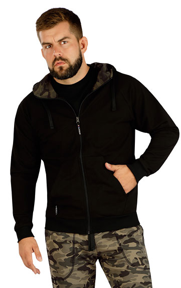 Men´s hooded jumper.