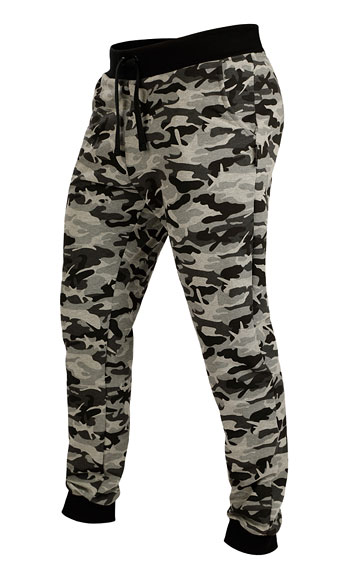 MEN'S SPORTSWEAR > Men´s long joggers. 7D282