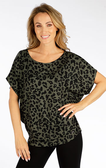Women´s clothes > Women´s T-shirt. 7F009