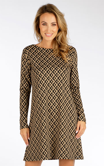 Women´s clothes > Women´s dress with long sleeves. 7F049