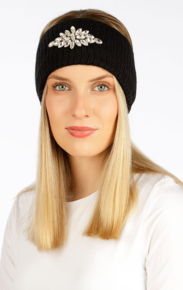 Headband.