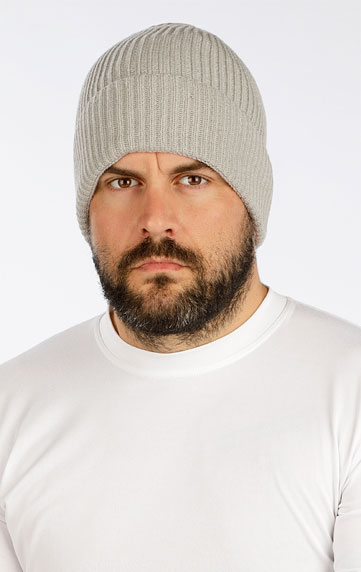 Caps and scarves > Unisex hat. 7F410