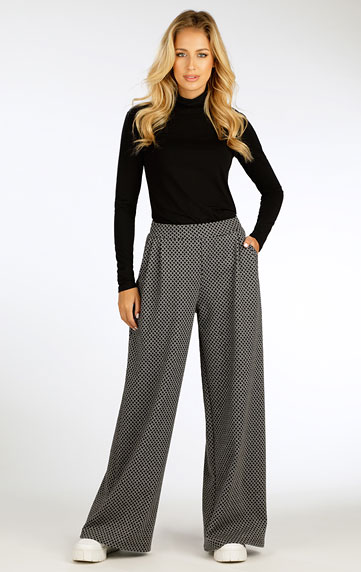 Women´s trousers.