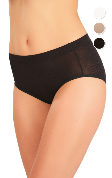 Women´s middle waisted panties.