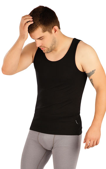 Men´s thermal sleeveless shirt.