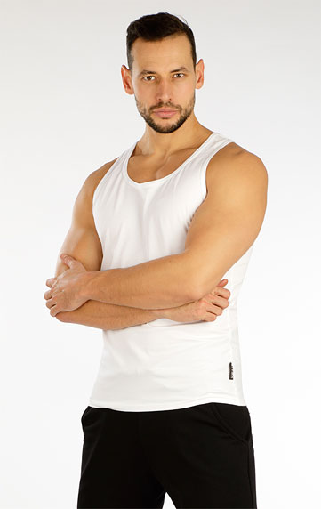 MEN'S SPORTSWEAR > Men´s sleeveless shirt. 9D070