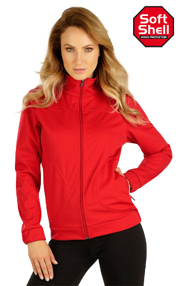 Women´s softshell jacket.